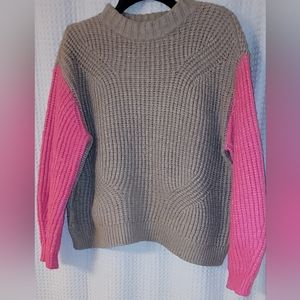 Nine West, color blocked  crewneck, Size L, great condition